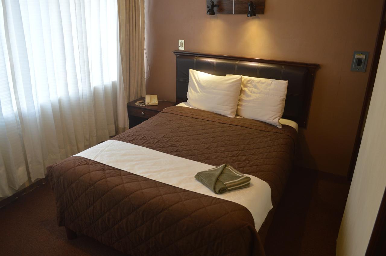 Hotel Flamingo Kristal Ирапуато Экстерьер фото